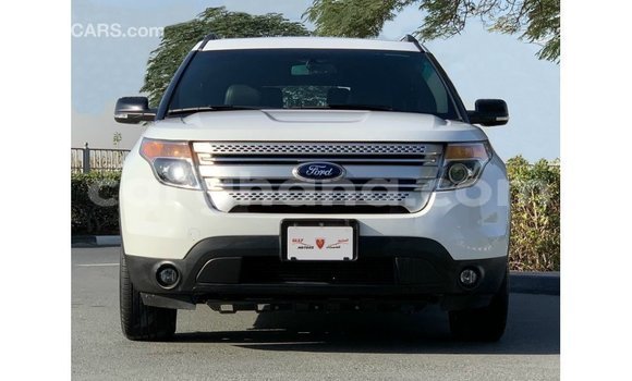 Buy Import Ford Explorer White Car in Import - Dubai in Ashanti Buy Import Ford Explorer White Car in Import - Dubai in Ashanti