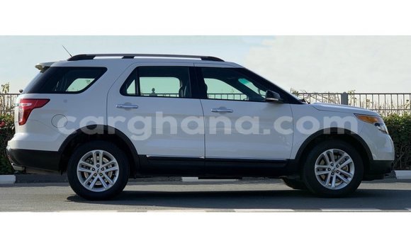 Buy Import Ford Explorer White Car in Import - Dubai in Ashanti Buy Import Ford Explorer White Car in Import - Dubai in Ashanti