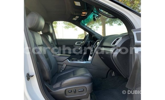 Buy Import Ford Explorer White Car in Import - Dubai in Ashanti Buy Import Ford Explorer White Car in Import - Dubai in Ashanti