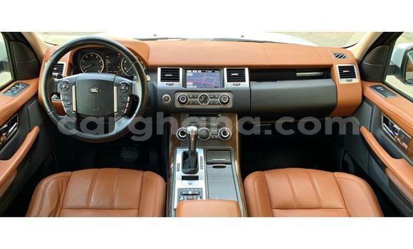 Buy Import Land Rover Range Rover White Car in Import - Dubai in Ashanti Buy Import Land Rover Range Rover White Car in Import - Dubai in Ashanti