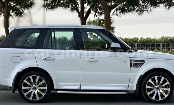 Buy Import Land Rover Range Rover White Car in Import - Dubai in Ashanti Buy Import Land Rover Range Rover White Car in Import - Dubai in Ashanti