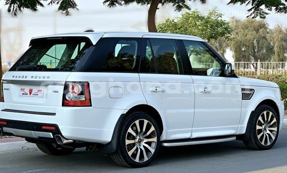 Buy Import Land Rover Range Rover White Car in Import - Dubai in Ashanti Buy Import Land Rover Range Rover White Car in Import - Dubai in Ashanti