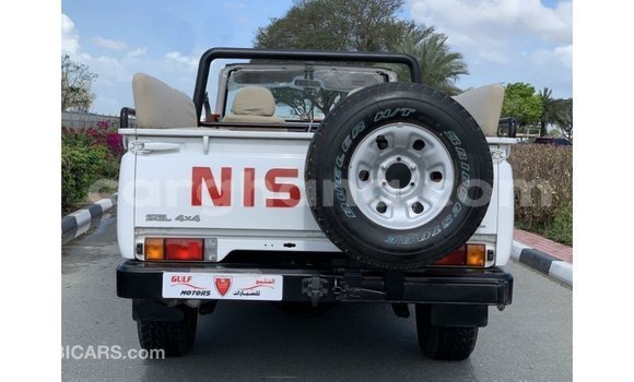 Buy Import Nissan Patrol White Car in Import - Dubai in Ashanti Buy Import Nissan Patrol White Car in Import - Dubai in Ashanti