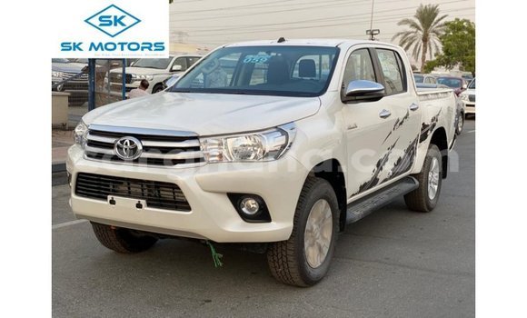 Buy Import Toyota Hilux White Car in Import - Dubai in Ashanti Buy Import Toyota Hilux White Car in Import - Dubai in Ashanti