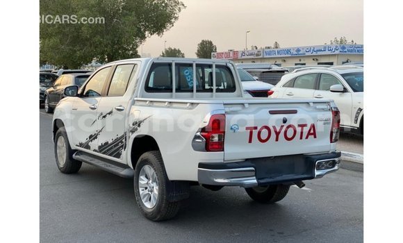 Buy Import Toyota Hilux White Car in Import - Dubai in Ashanti Buy Import Toyota Hilux White Car in Import - Dubai in Ashanti
