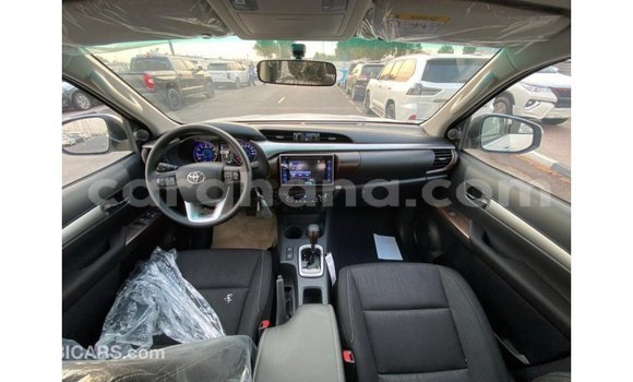 Buy Import Toyota Hilux White Car in Import - Dubai in Ashanti Buy Import Toyota Hilux White Car in Import - Dubai in Ashanti