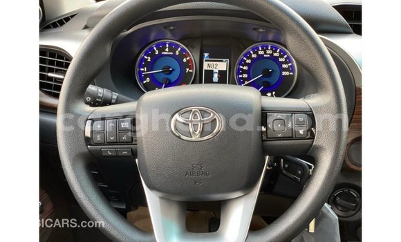 Buy Import Toyota Hilux White Car in Import - Dubai in Ashanti Buy Import Toyota Hilux White Car in Import - Dubai in Ashanti