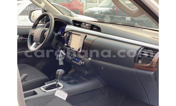 Buy Import Toyota Hilux White Car in Import - Dubai in Ashanti Buy Import Toyota Hilux White Car in Import - Dubai in Ashanti