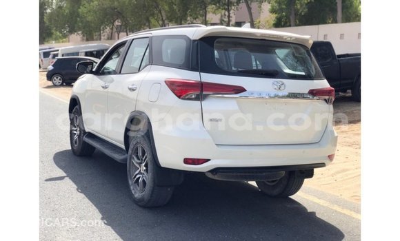 Buy Import Toyota Fortuner White Car in Import - Dubai in Ashanti Buy Import Toyota Fortuner White Car in Import - Dubai in Ashanti