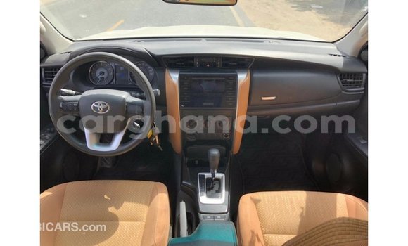 Buy Import Toyota Fortuner White Car in Import - Dubai in Ashanti Buy Import Toyota Fortuner White Car in Import - Dubai in Ashanti