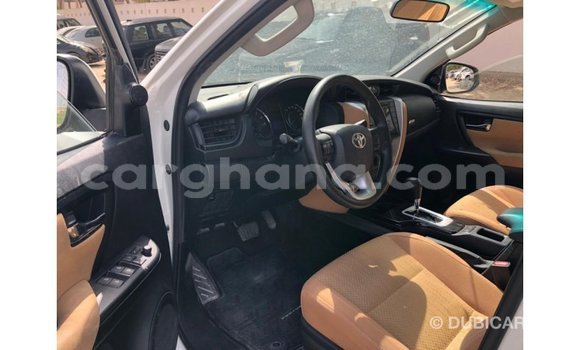 Buy Import Toyota Fortuner White Car in Import - Dubai in Ashanti Buy Import Toyota Fortuner White Car in Import - Dubai in Ashanti