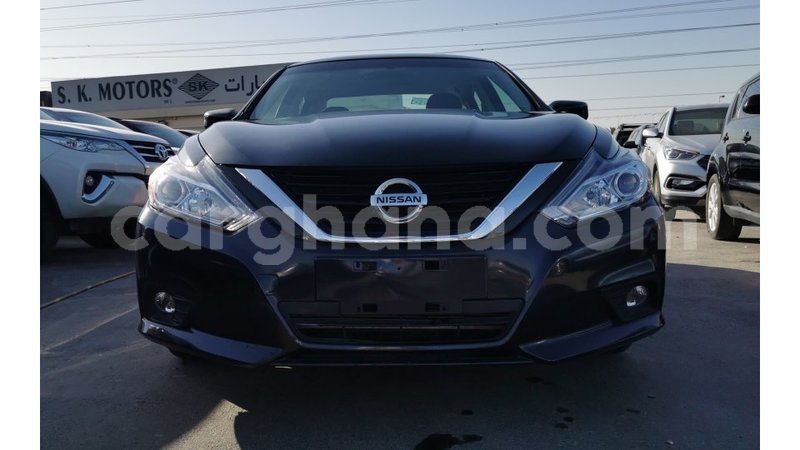 Big with watermark nissan altima ashanti import dubai 11018