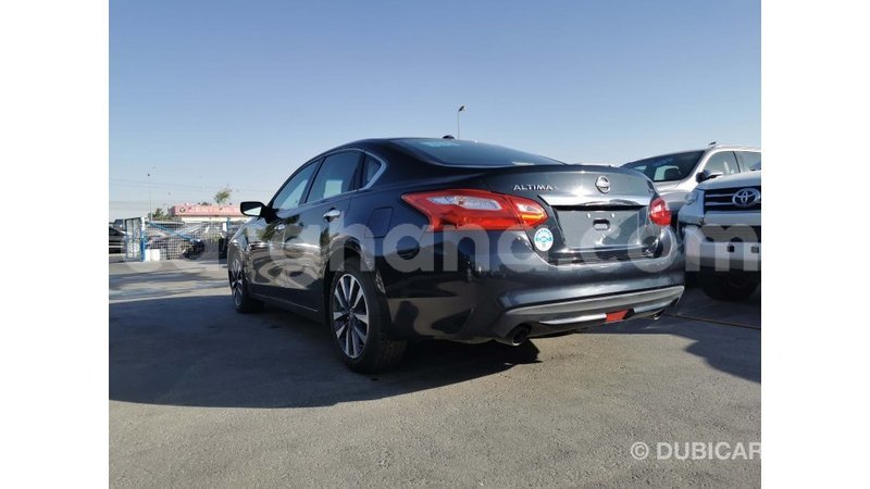 Big with watermark nissan altima ashanti import dubai 11018