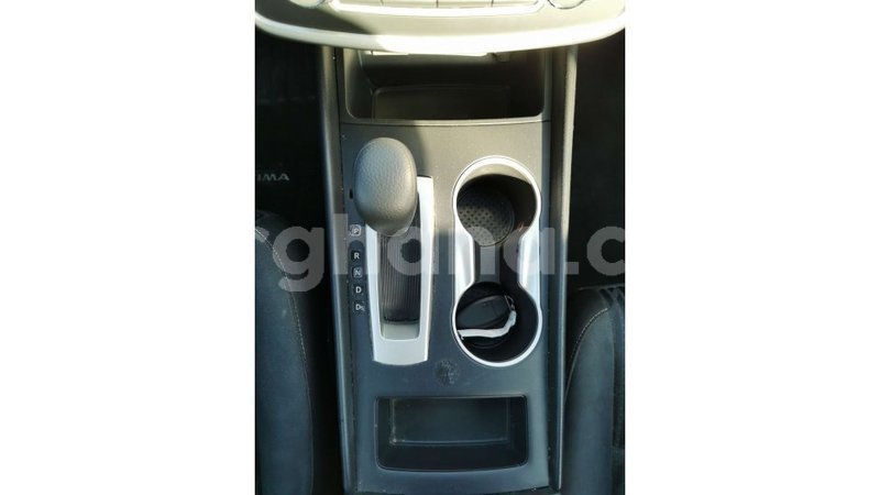 Big with watermark nissan altima ashanti import dubai 11018