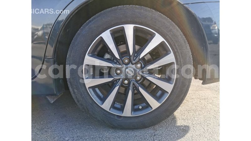 Big with watermark nissan altima ashanti import dubai 11018