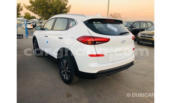 Sayi Imported Hyundai Tucson White Mota in Import - Dubai a Ashanti Sayi Imported Hyundai Tucson White Mota in Import - Dubai a Ashanti