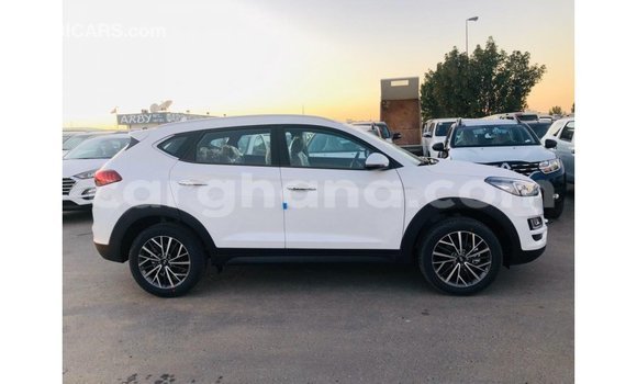 Sayi Imported Hyundai Tucson White Mota in Import - Dubai a Ashanti Sayi Imported Hyundai Tucson White Mota in Import - Dubai a Ashanti