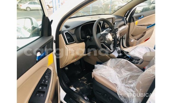 Sayi Imported Hyundai Tucson White Mota in Import - Dubai a Ashanti Sayi Imported Hyundai Tucson White Mota in Import - Dubai a Ashanti