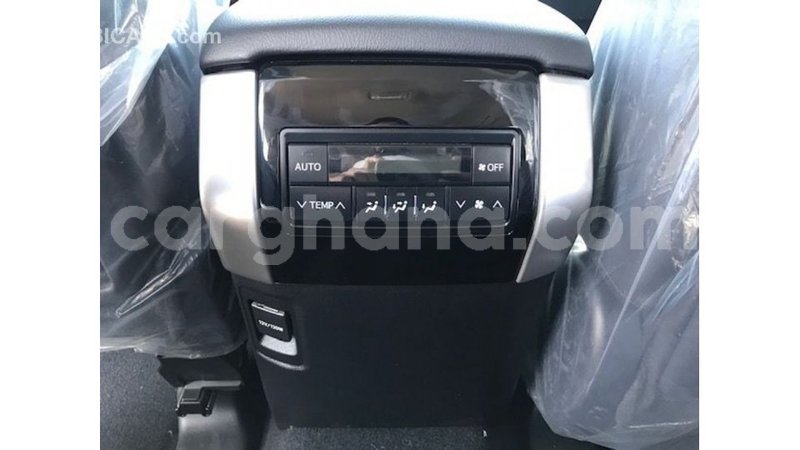 Big with watermark toyota prado ashanti import dubai 11026