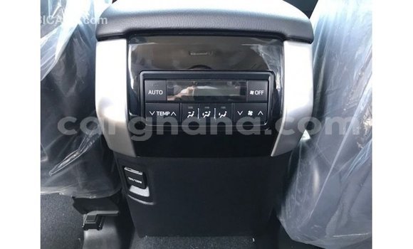 Buy Import Toyota Prado White Car in Import - Dubai in Ashanti Buy Import Toyota Prado White Car in Import - Dubai in Ashanti