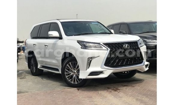 Sayi Imported Lexus LX White Mota in Import - Dubai a Ashanti Sayi Imported Lexus LX White Mota in Import - Dubai a Ashanti