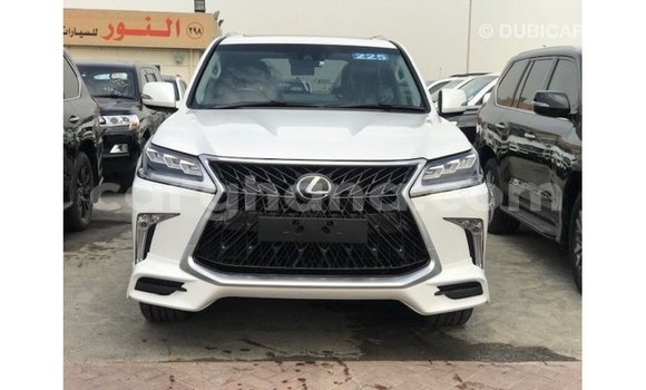 Sayi Imported Lexus LX White Mota in Import - Dubai a Ashanti Sayi Imported Lexus LX White Mota in Import - Dubai a Ashanti