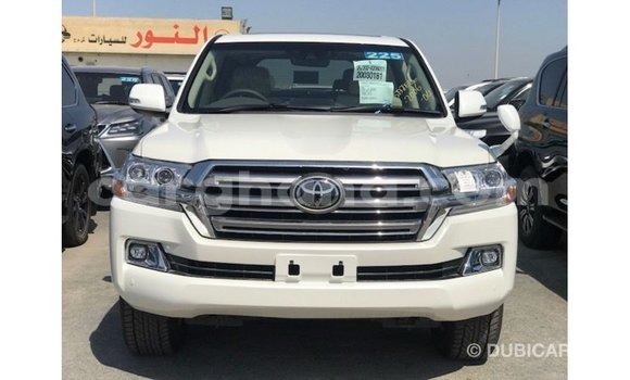 Buy Import Toyota Land Cruiser White Car in Import - Dubai in Ashanti Buy Import Toyota Land Cruiser White Car in Import - Dubai in Ashanti