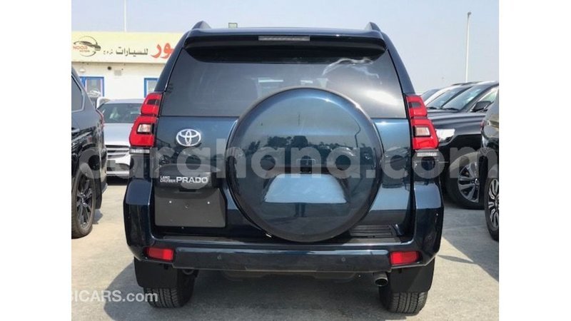 Big with watermark toyota prado ashanti import dubai 11037