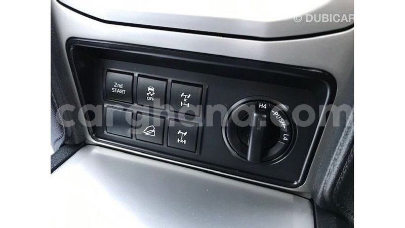 Big with watermark toyota prado ashanti import dubai 11037