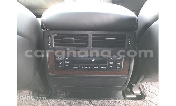 Ra Imported Toyota Land Cruiser funfun Ọkọ̀ in Import - Dubai ni Ashanti Ra Imported Toyota Land Cruiser funfun Ọkọ̀ in Import - Dubai ni Ashanti