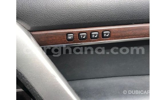 Ra Imported Toyota Land Cruiser funfun Ọkọ̀ in Import - Dubai ni Ashanti Ra Imported Toyota Land Cruiser funfun Ọkọ̀ in Import - Dubai ni Ashanti