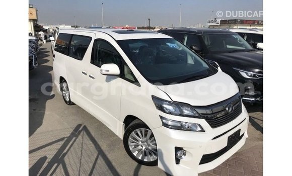 Buy Import Toyota Vellfire White Car in Import - Dubai in Ashanti Buy Import Toyota Vellfire White Car in Import - Dubai in Ashanti