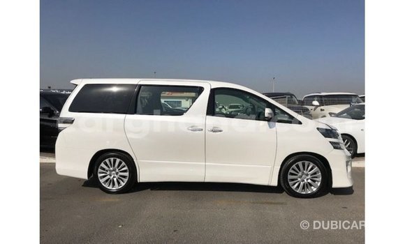Buy Import Toyota Vellfire White Car in Import - Dubai in Ashanti Buy Import Toyota Vellfire White Car in Import - Dubai in Ashanti