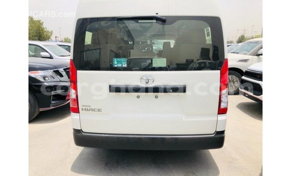 Ra Imported Toyota Hiace funfun Ọkọ̀ in Import - Dubai ni Ashanti Ra Imported Toyota Hiace funfun Ọkọ̀ in Import - Dubai ni Ashanti