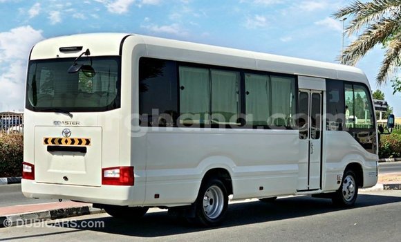 Ra Imported Toyota Coaster funfun Ọkọ̀ in Import - Dubai ni Ashanti Ra Imported Toyota Coaster funfun Ọkọ̀ in Import - Dubai ni Ashanti