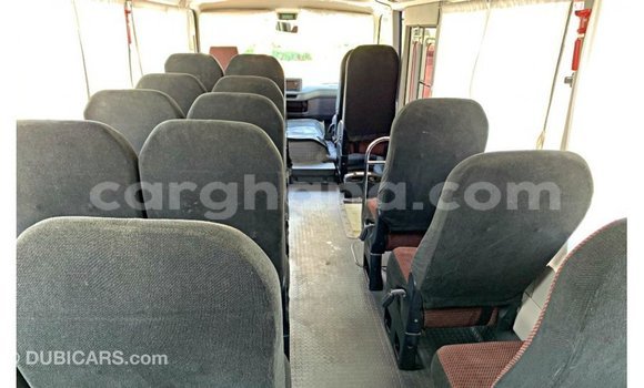 Ra Imported Toyota Coaster funfun Ọkọ̀ in Import - Dubai ni Ashanti Ra Imported Toyota Coaster funfun Ọkọ̀ in Import - Dubai ni Ashanti