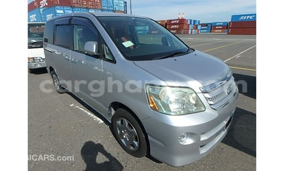 Ra Imported Toyota Noah Miiran Ọkọ̀ in Import - Dubai ni Ashanti Ra Imported Toyota Noah Miiran Ọkọ̀ in Import - Dubai ni Ashanti