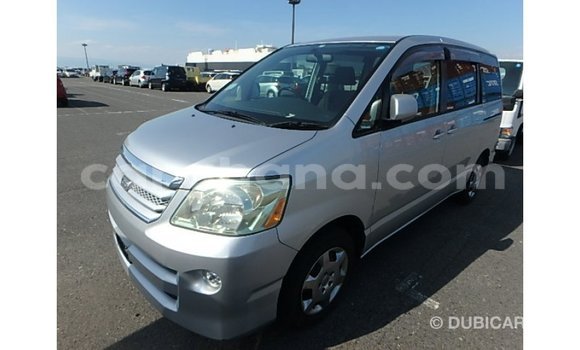 Ra Imported Toyota Noah Miiran Ọkọ̀ in Import - Dubai ni Ashanti Ra Imported Toyota Noah Miiran Ọkọ̀ in Import - Dubai ni Ashanti