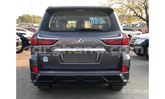 Sayi Imported Lexus LX Sauran Mota in Import - Dubai a Ashanti Sayi Imported Lexus LX Sauran Mota in Import - Dubai a Ashanti