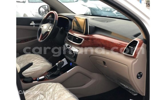 Ra Imported Hyundai Tucson funfun Ọkọ̀ in Import - Dubai ni Ashanti Ra Imported Hyundai Tucson funfun Ọkọ̀ in Import - Dubai ni Ashanti