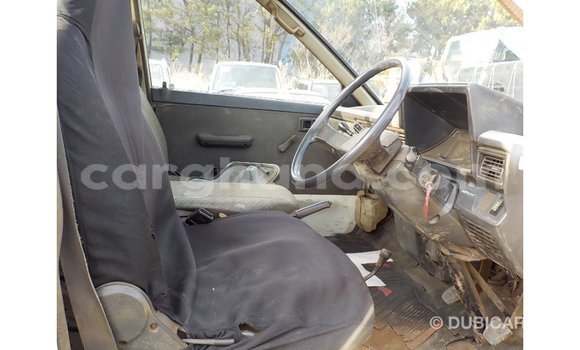 Sayi Imported Toyota 4Runner White Mota in Import - Dubai a Ashanti Sayi Imported Toyota 4Runner White Mota in Import - Dubai a Ashanti