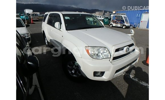 Buy Import Toyota Hilux White Car in Import - Dubai in Ashanti Buy Import Toyota Hilux White Car in Import - Dubai in Ashanti