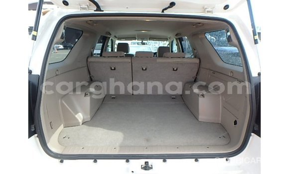 Buy Import Toyota Hilux White Car in Import - Dubai in Ashanti Buy Import Toyota Hilux White Car in Import - Dubai in Ashanti