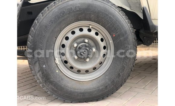 Sayi Imported Toyota Land Cruiser Sauran Mota in Import - Dubai a Ashanti Sayi Imported Toyota Land Cruiser Sauran Mota in Import - Dubai a Ashanti