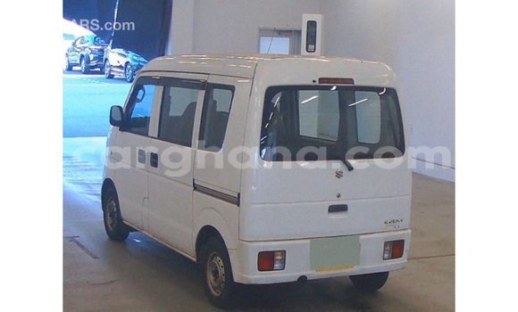 Ra Imported Suzuki Every funfun Ọkọ̀ akẹ́rù ńlá in Import - Dubai ni Ashanti Ra Imported Suzuki Every funfun Ọkọ̀ akẹ́rù ńlá in Import - Dubai ni Ashanti