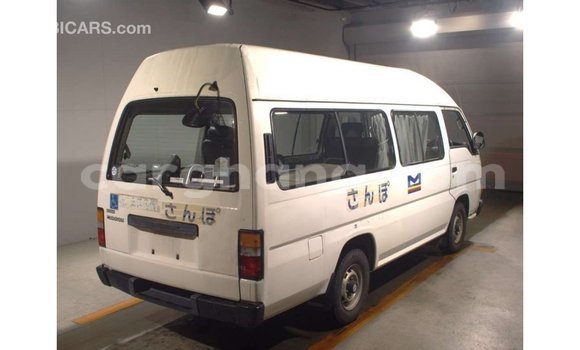 Sayi Imported Nissan Caravan White Mota in Import - Dubai a Ashanti Sayi Imported Nissan Caravan White Mota in Import - Dubai a Ashanti