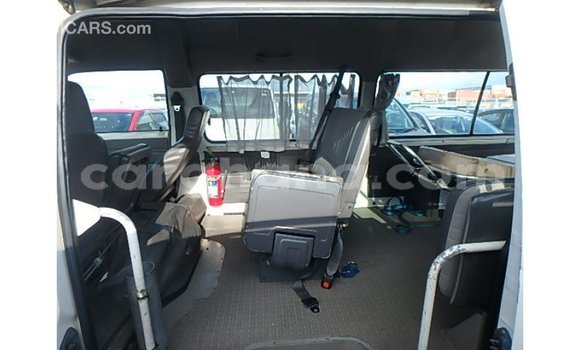 Sayi Imported Nissan Caravan White Mota in Import - Dubai a Ashanti Sayi Imported Nissan Caravan White Mota in Import - Dubai a Ashanti