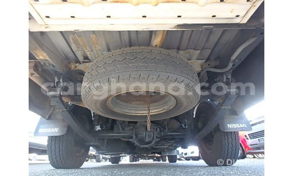 Sayi Imported Nissan Caravan White Mota in Import - Dubai a Ashanti Sayi Imported Nissan Caravan White Mota in Import - Dubai a Ashanti