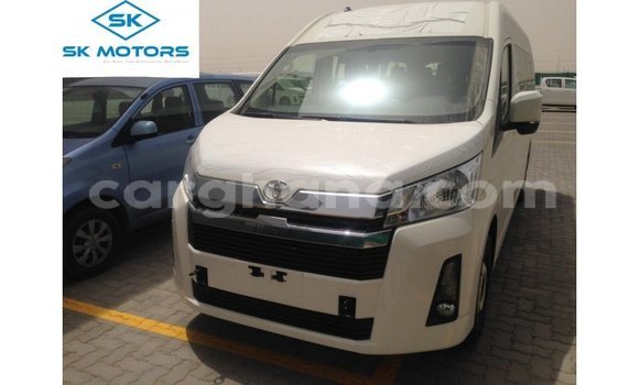 Ra Imported Toyota Hiace funfun Ọkọ̀ in Import - Dubai ni Ashanti Ra Imported Toyota Hiace funfun Ọkọ̀ in Import - Dubai ni Ashanti