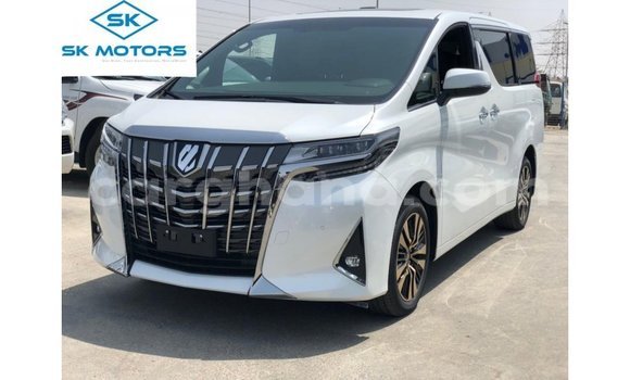 Ra Imported Toyota Alphard funfun Ọkọ̀ in Import - Dubai ni Ashanti Ra Imported Toyota Alphard funfun Ọkọ̀ in Import - Dubai ni Ashanti